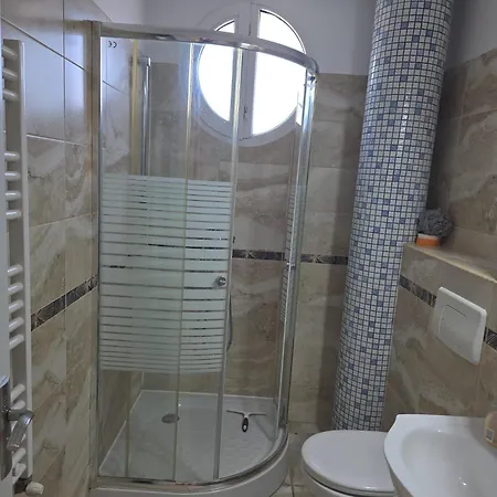 Fitness House With Garden