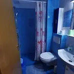 Fitness House With Garden 招待所