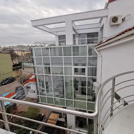 Гостевой дом Fitness House With Garden